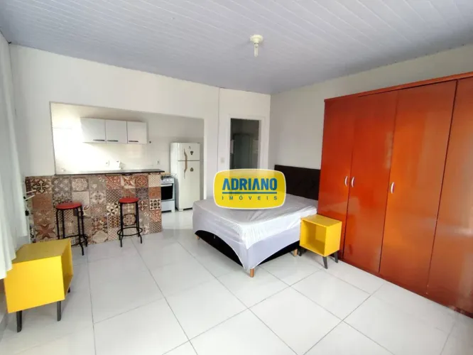 Kitnet com 1 dormitório para alugar, 30 m² por R$ 1.701,56/mês - Barreiros - São José/SC