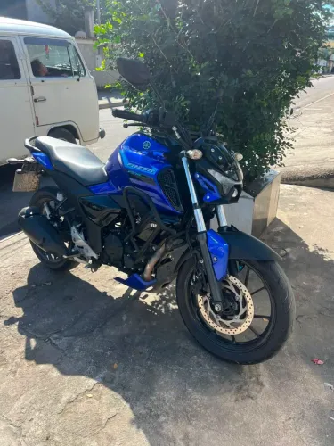 Vendo fz15 aceito troca em carro