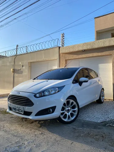 Ford Fiesta SEL 1.6 16V Flex Aut. 5P 2017