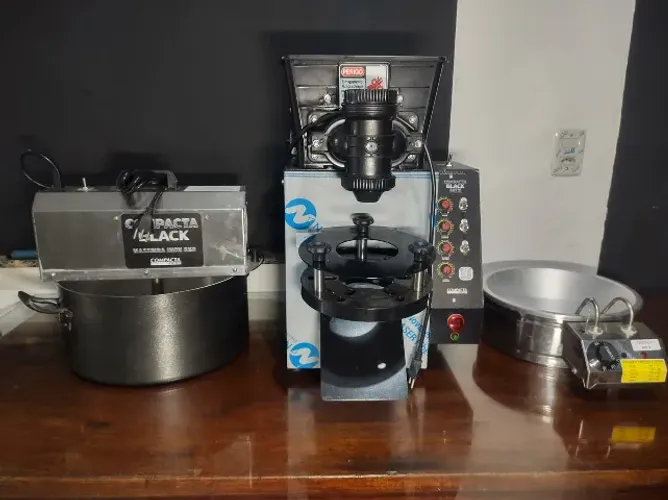 KIT COMBO, MODELADORA, MASSEIRA E FRITADEIRA, NOVO NA CAIXA