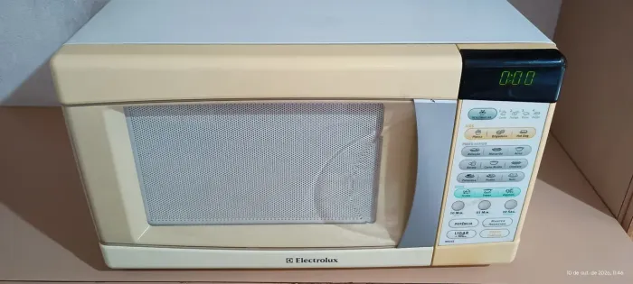 Microondas Eletrolux 21 litros