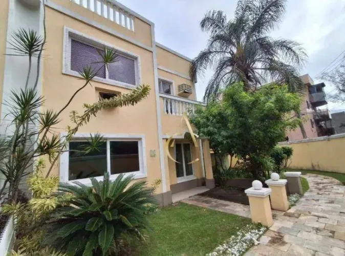Casa Triplex Para Locação, Condomínio Victoria Park I - Recreio dos Bandeirantes/RJ