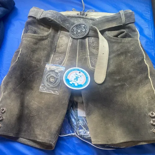 Lederhosen Traje típico alemão premium