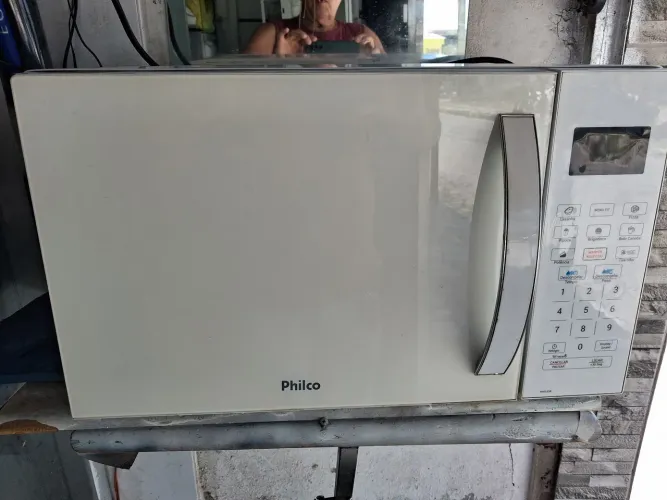 Microondas Philco 31 litros funcionando 