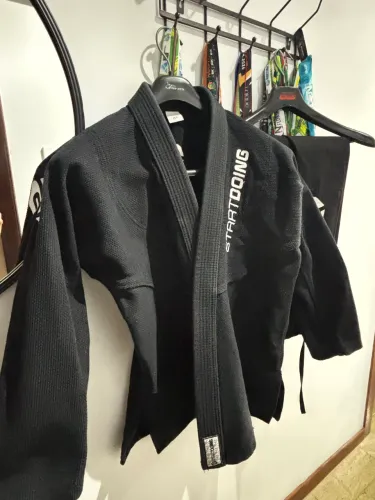 Kimono usado 1x Startdoing