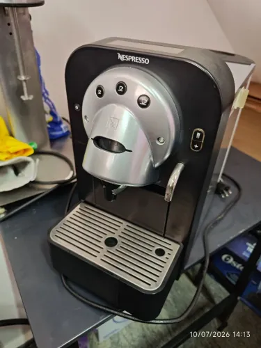 Cafeteira Nespresso CS100 Pro Gemini