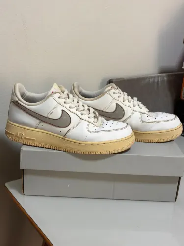 Nike Air Force 1 '07 LV8 da coleção "3M Reflective"