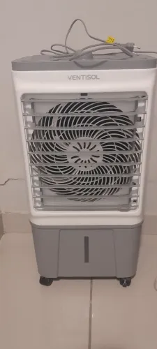 Umidificador , ventilador ventisol 16 L .