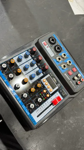 Mini mesa de som lexsen M6 USB