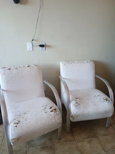 Poltronas de courinho para reformar