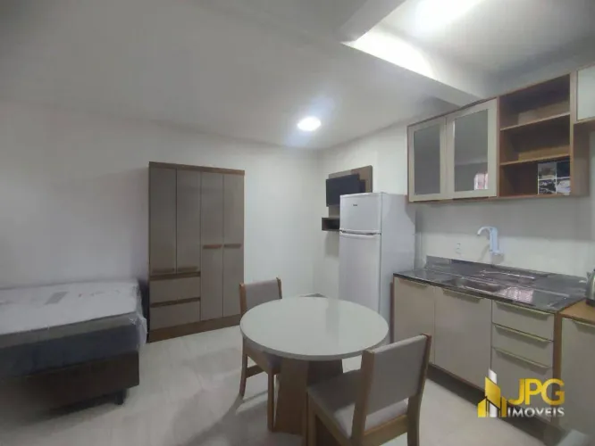 Kitnet para alugar por R$ 2.000/mês - Nações - Balneário Camboriú/SC