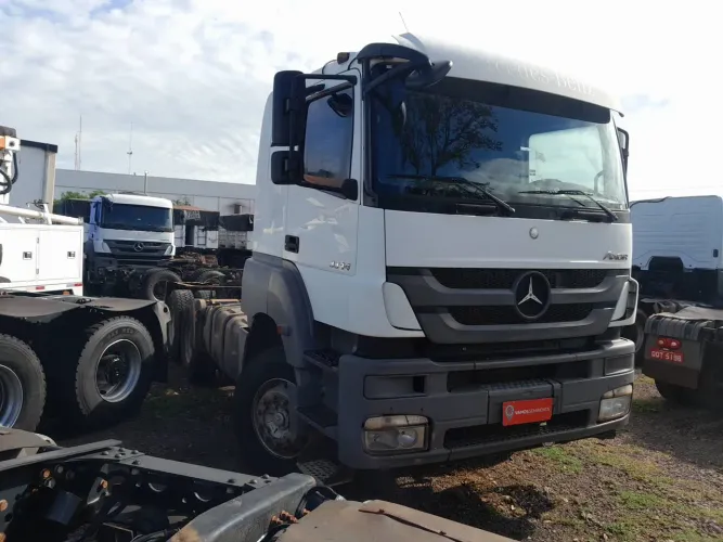 Mercedes-Benz Axor 3344 S/33 6X4E5 2019/2019 Vamos Seminovos Regente Feijó
