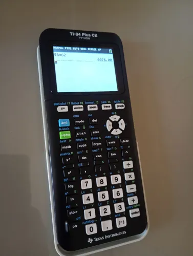 Calculadora Texas Instruments TI-84 Plus CE Python