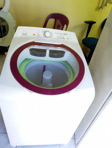 Máquina de lavar bem conservada 11kg