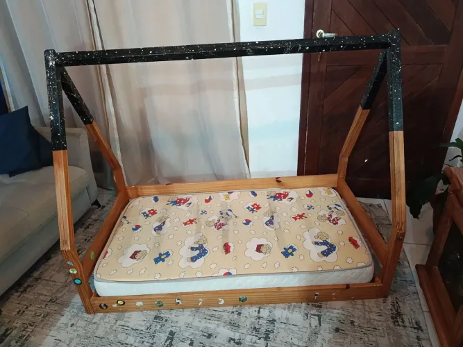 Cama montessoriana