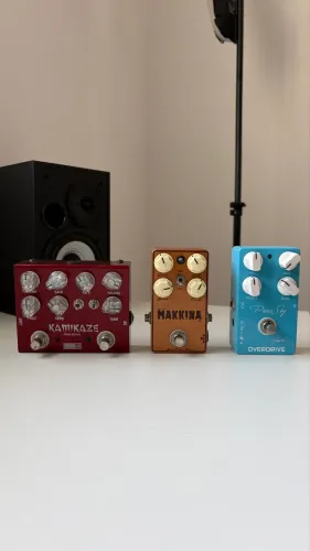 Pedal de overdrive e distorção 