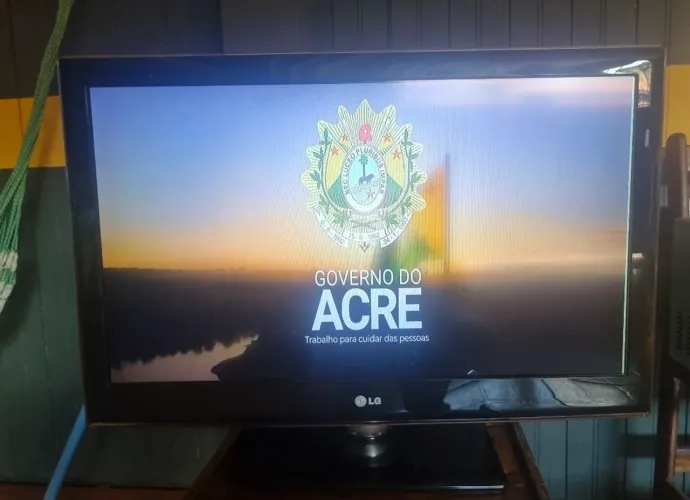 Tv LG 32 polegadas (não é smart)