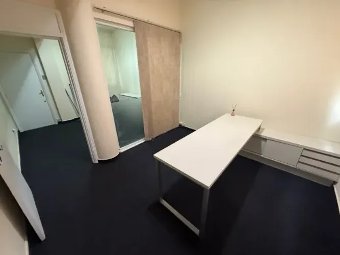 Sala Comercial para Locação no Centro de Goiânia | mobiliada | Alto Fluxo de Pessoas