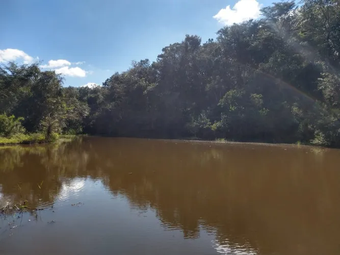 Chácara de 500 m2 em Esmeraldas/MG comunidade "Bambus"