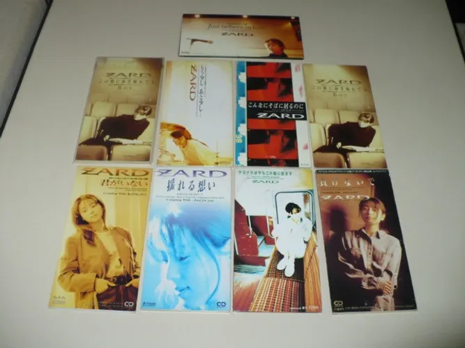 CDs Japoneses Diversos - Singles e Álbuns - Excelente conservação