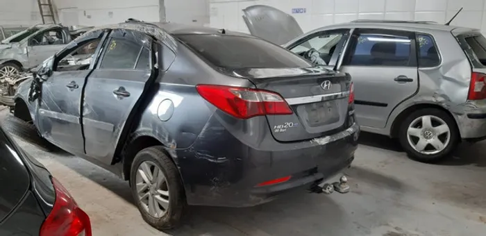 Sucata HB20s sedan 1.6 flex 2014 para peças DL141