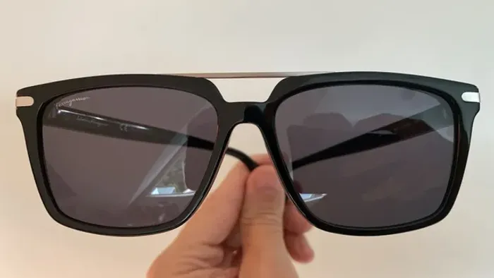 Óculos De Sol Salvatore Ferragamo Modelo Sf1037s