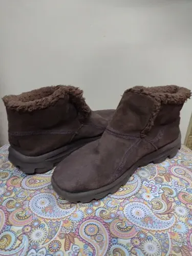 Bota Skechers forrada n.38 estado de nova