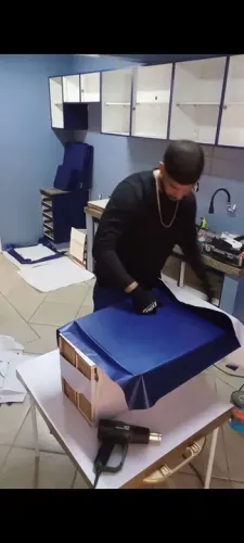 Envelopamento armários desmonta e monta