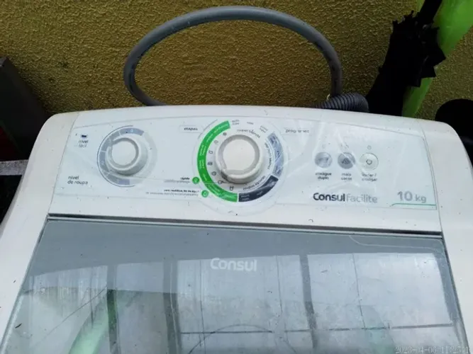 Máquina de lavar roupas Consul facilite 10 kg, 220V.