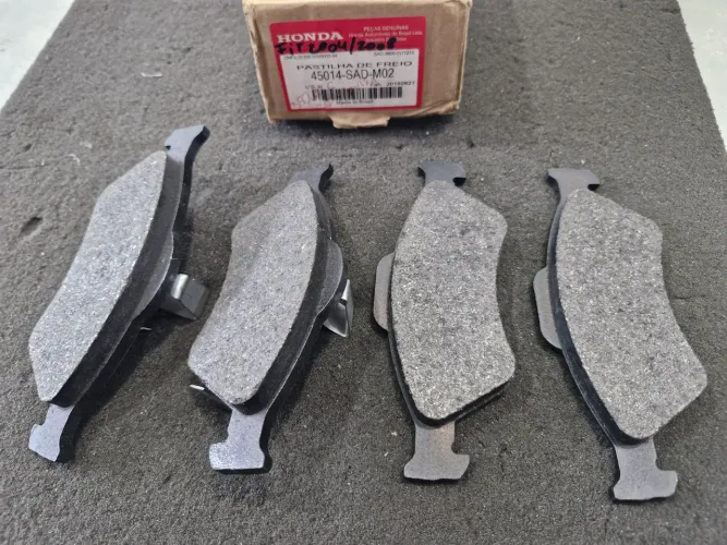Pastilha de freio dianteiro Honda Fit 2003 a 2008 45014sadm02