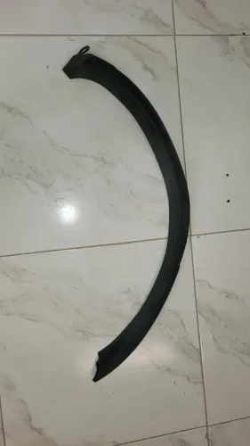 Moldura paralama direito sw4 16/21