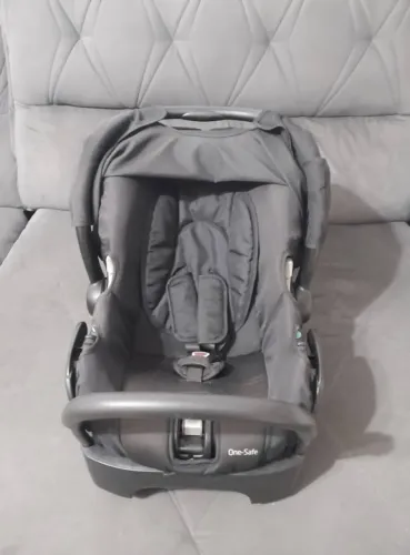Cadeirinha Bebê Conforto com base para carro One Safety