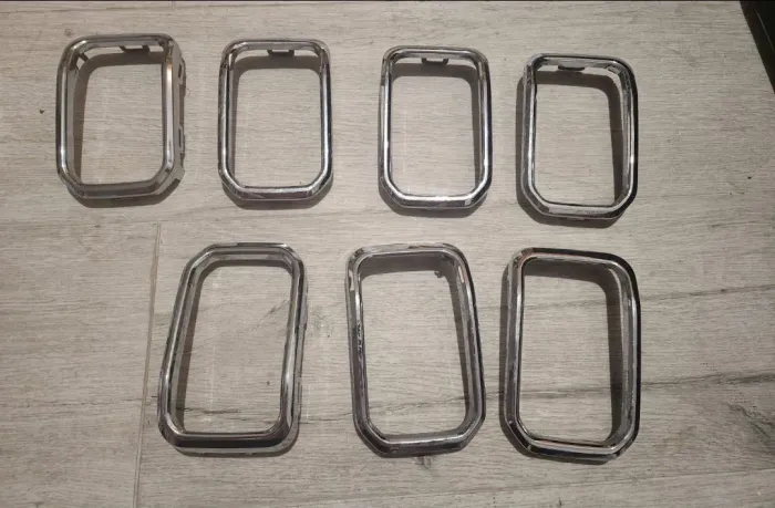 Conjunto de molduras aros cromados Jeep Renegade T270