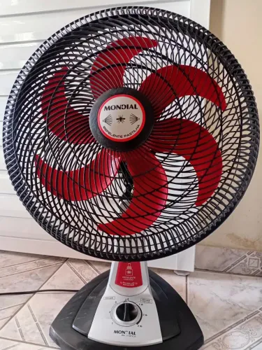 Ventilador Mondial Turbo 40cm/ 110v com Repelente 