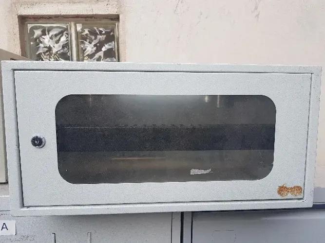 Rack para Switch, DVR, etc