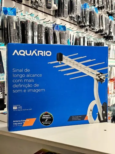 Antena externa log para TV. Dinheiro ou Pix