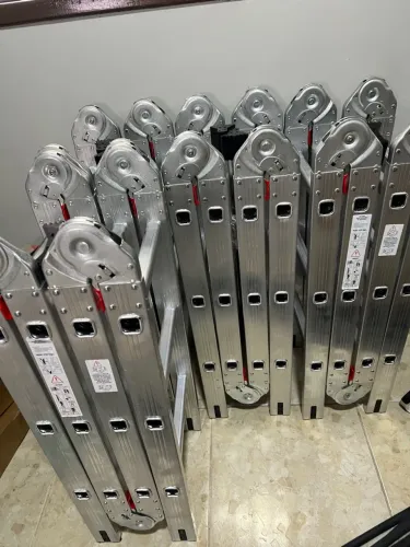 Escada 4x3