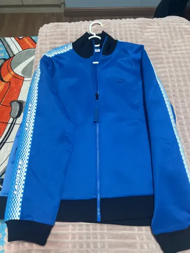 Blusa Lacoste Tamanho 44 Original Nunca usada