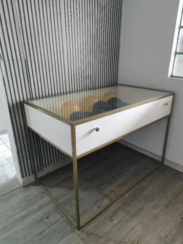 Mesa expositora para loja