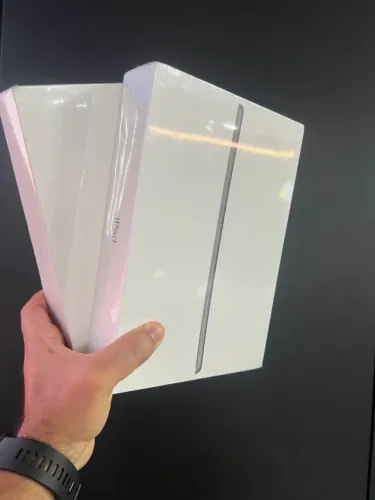 iPad 9 de 64GB na cor space lacrado com garantia 1 ano apple.