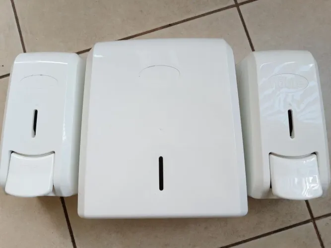 Porta papel toalha e sabonete líquido