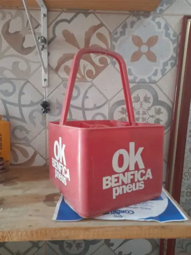 Porta cerveja e refrigerante vintage de pneus OK Benfica