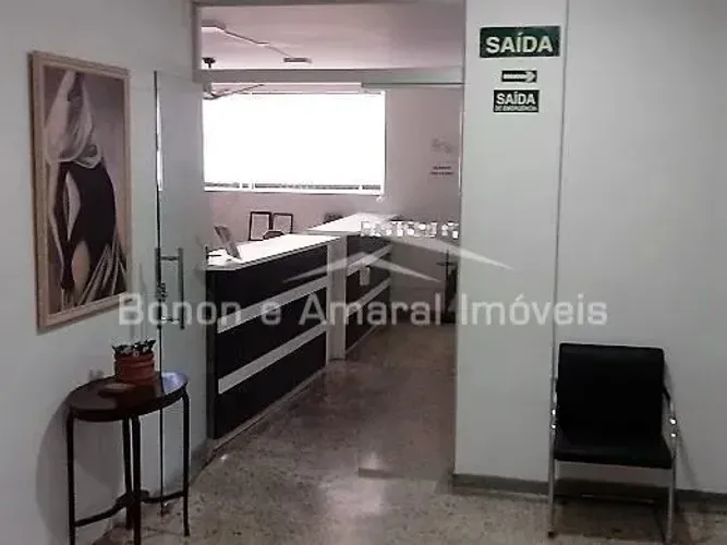 Sala no Clínica Médica São Carlos, 1 sala com 2 consultórios à venda, Centro - Campinas/SP