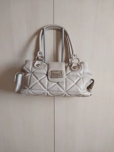 Bolsa de couro na cor gelo da ScamboO