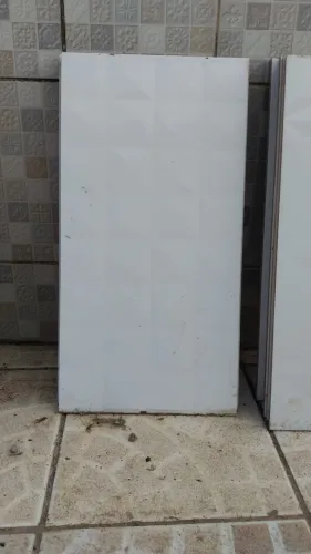 *Cerâmica branca alto relevo 297x580mm (5pc, 0,44m2)
