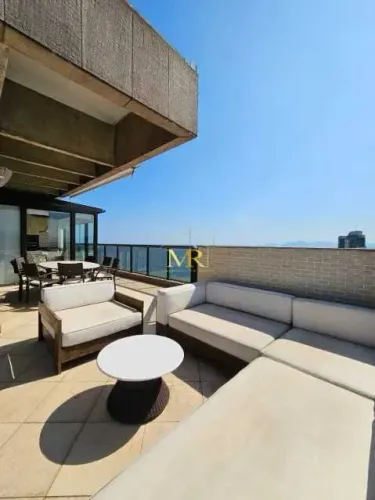 Cobertura Duplex à Venda - 4 Suítes - Barra da Tijuca - 320 m² com Piscina, Terraço Gourme