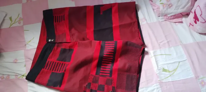 Linda bermuda número 46 troco em peças de som etc 