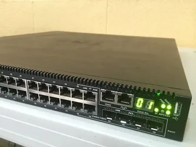 Switch Dell Powerconnect 7048 48P Gigabit Poe 4 Sfp 1G + 2 10g