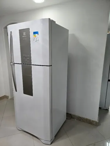 Geladeira Electrolux DF80 Frost Free 553L - 220Volts 