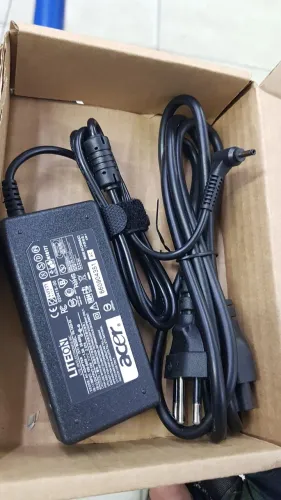 Carregador pra notebook  Acer 